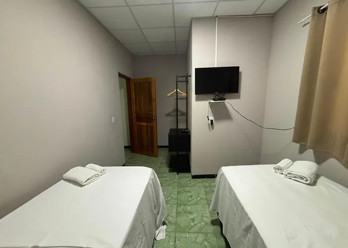 Quartus Hotel